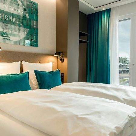 Motel One Koeln-Messe Exterior foto